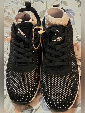 New, Mishansha Black Knit Athletic Sneakers with White Accents
